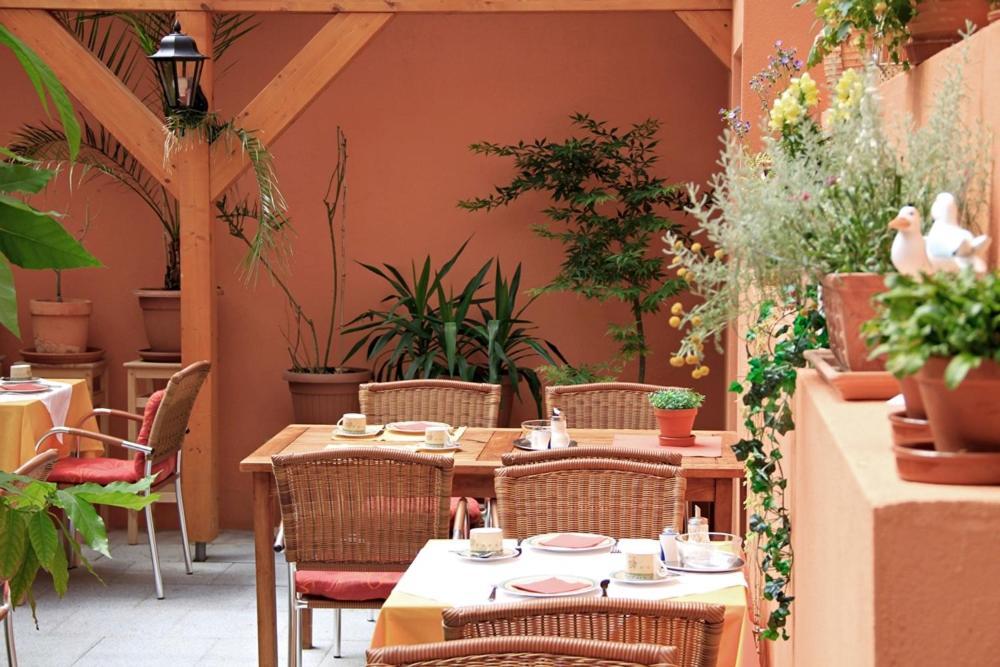 Hotel Zum Roemer 위버링겐 외부 사진